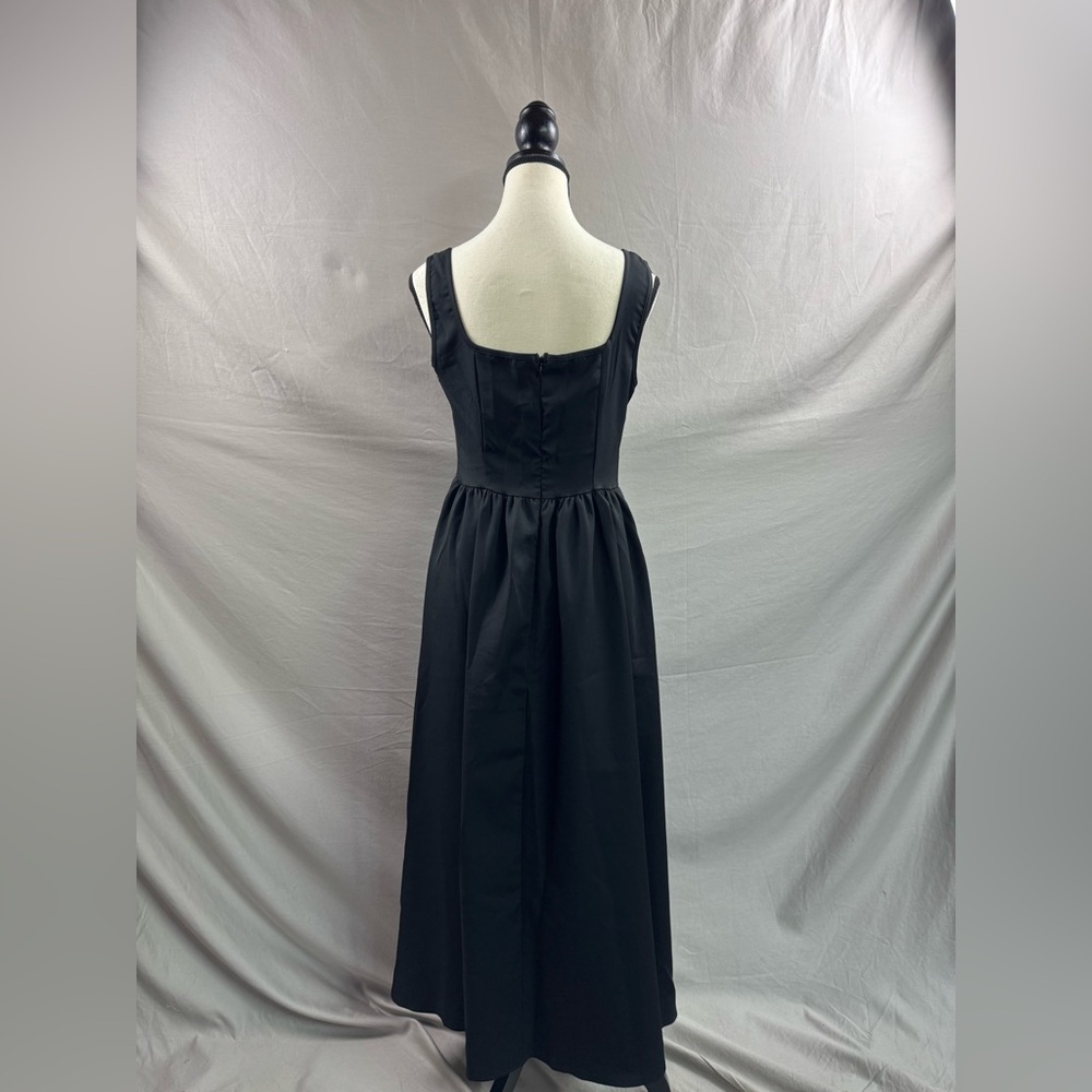 Classic Sleeveless V-Neck Ruffled Waist Fitted Midi Dress Black - Picture 10 of 11